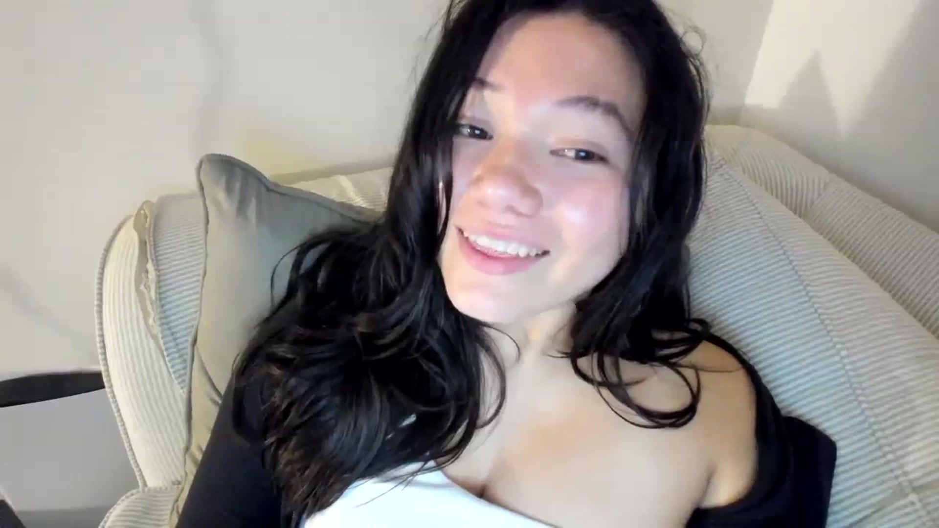 Gallery image thumbnail from asiadolll's myfreecams stream on, 09/10/2023, 09:26 image 18 of 20