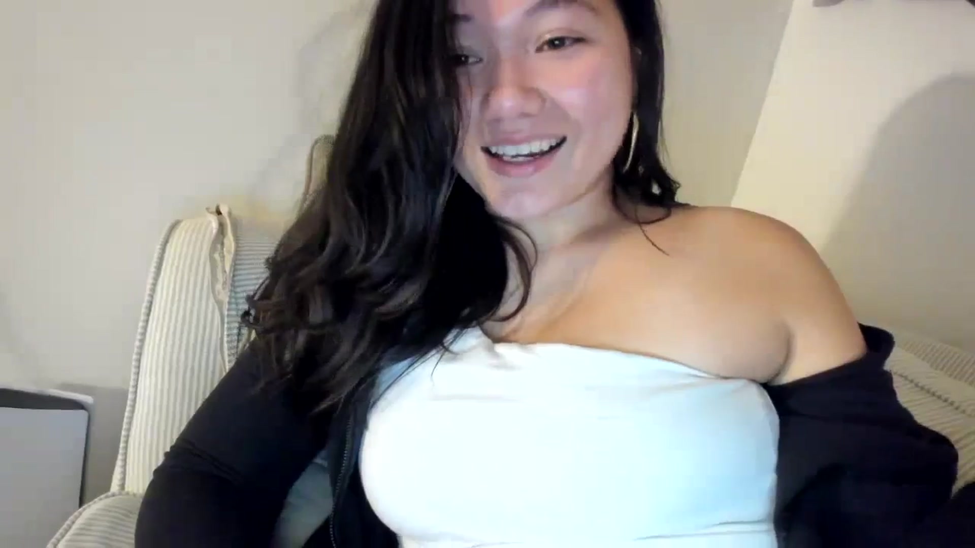 Gallery image thumbnail from asiadolll's myfreecams stream on, 09/10/2023, 09:26 image 17 of 20