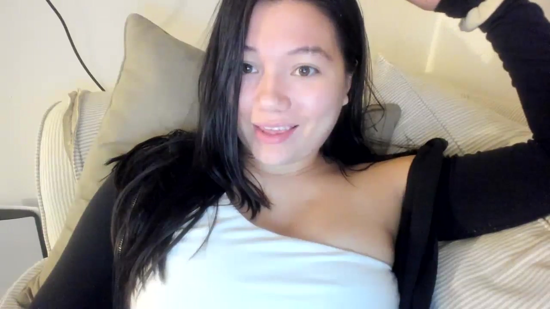 Gallery image thumbnail from asiadolll's myfreecams stream on, 09/12/2023, 08:46 image 2 of 20