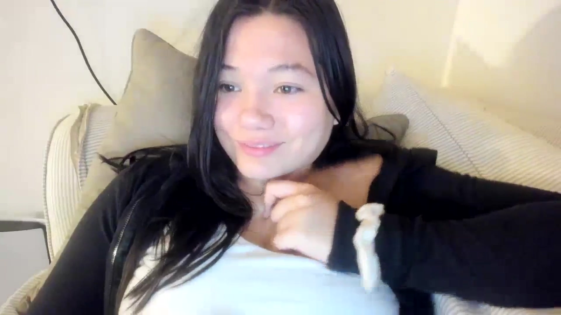 Gallery image thumbnail from asiadolll's myfreecams stream on, 09/12/2023, 08:46 image 20 of 20