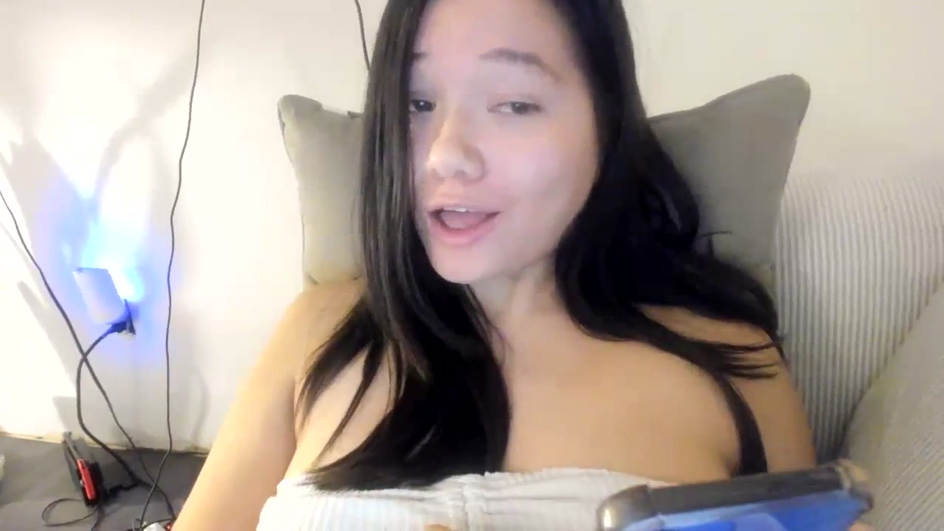 Gallery image thumbnail from asiadolll's myfreecams stream on, 09/16/2023, 09:03 image 10 of 20