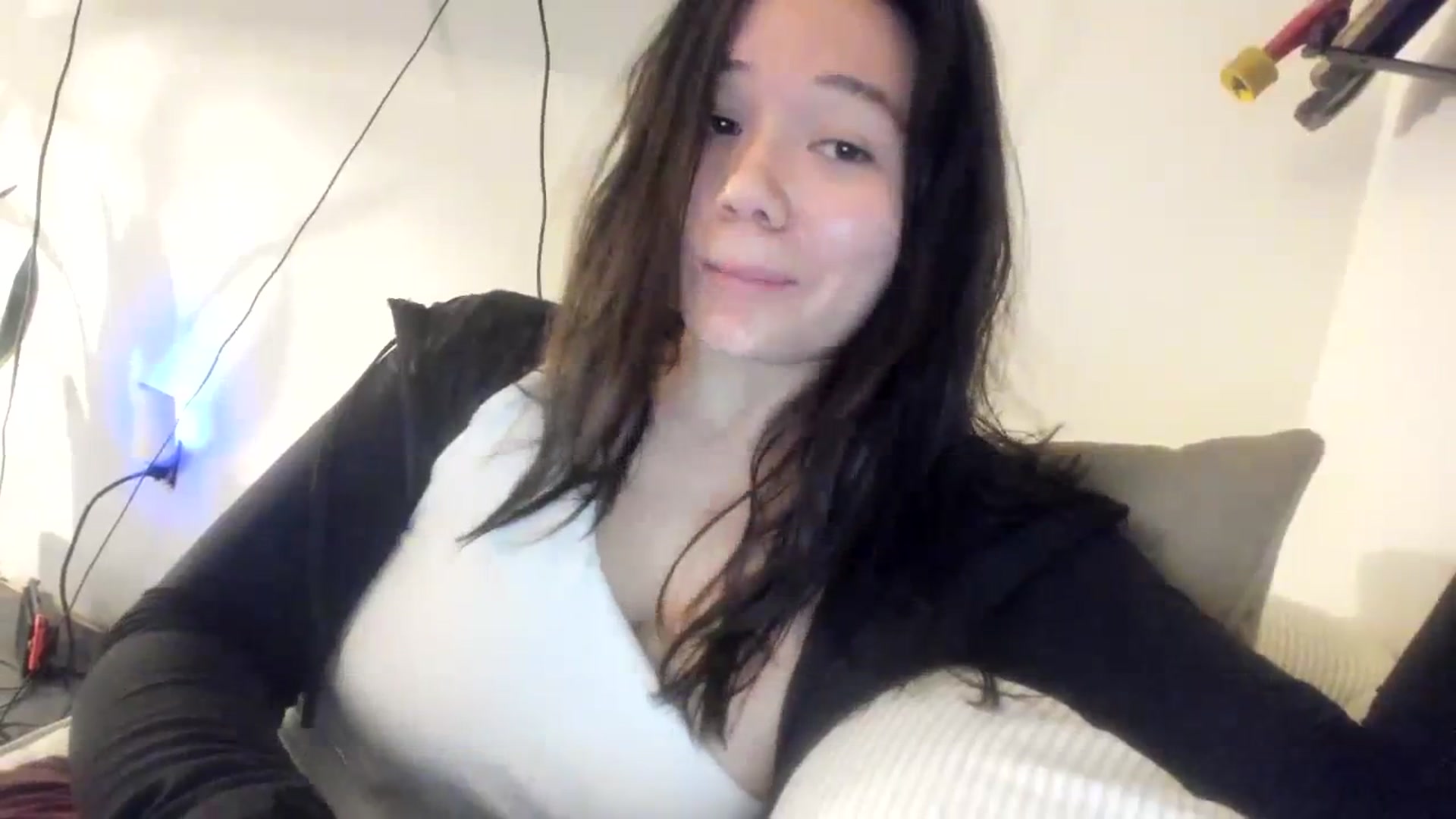 Gallery image thumbnail from asiadolll's myfreecams stream on, 09/26/2023, 08:32 image 3 of 20