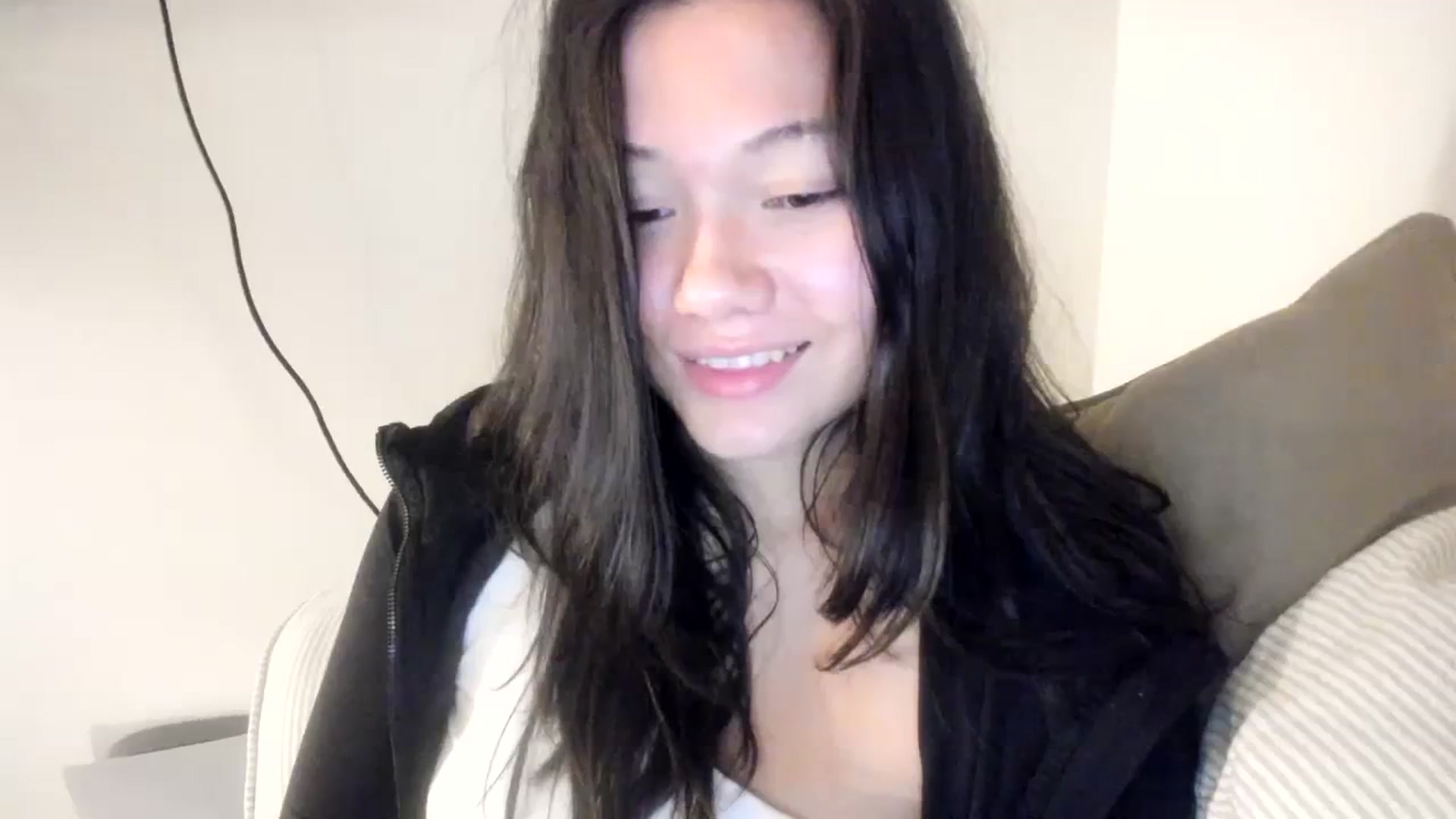 Gallery image thumbnail from asiadolll's myfreecams stream on, 09/26/2023, 08:45 image 6 of 20