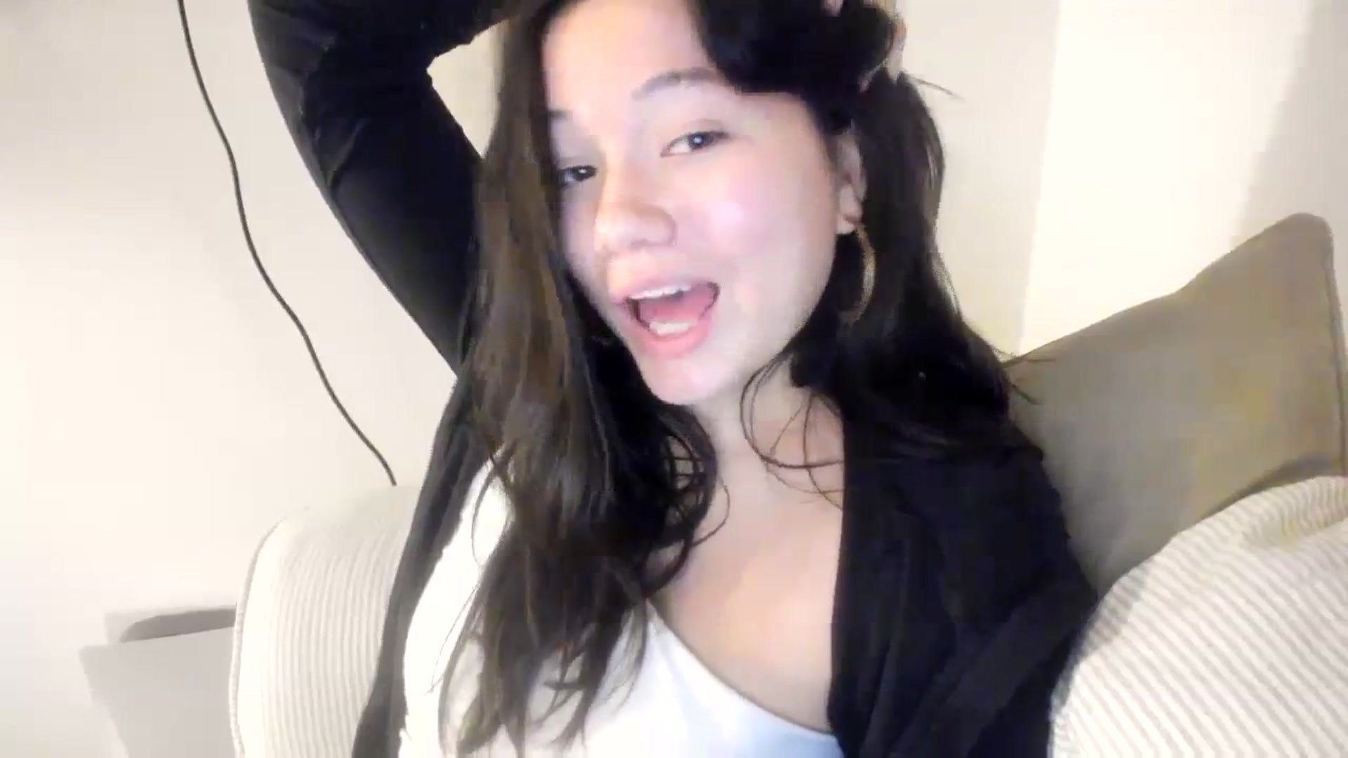 Gallery image thumbnail from asiadolll's myfreecams stream on, 09/26/2023, 08:45 image 5 of 20