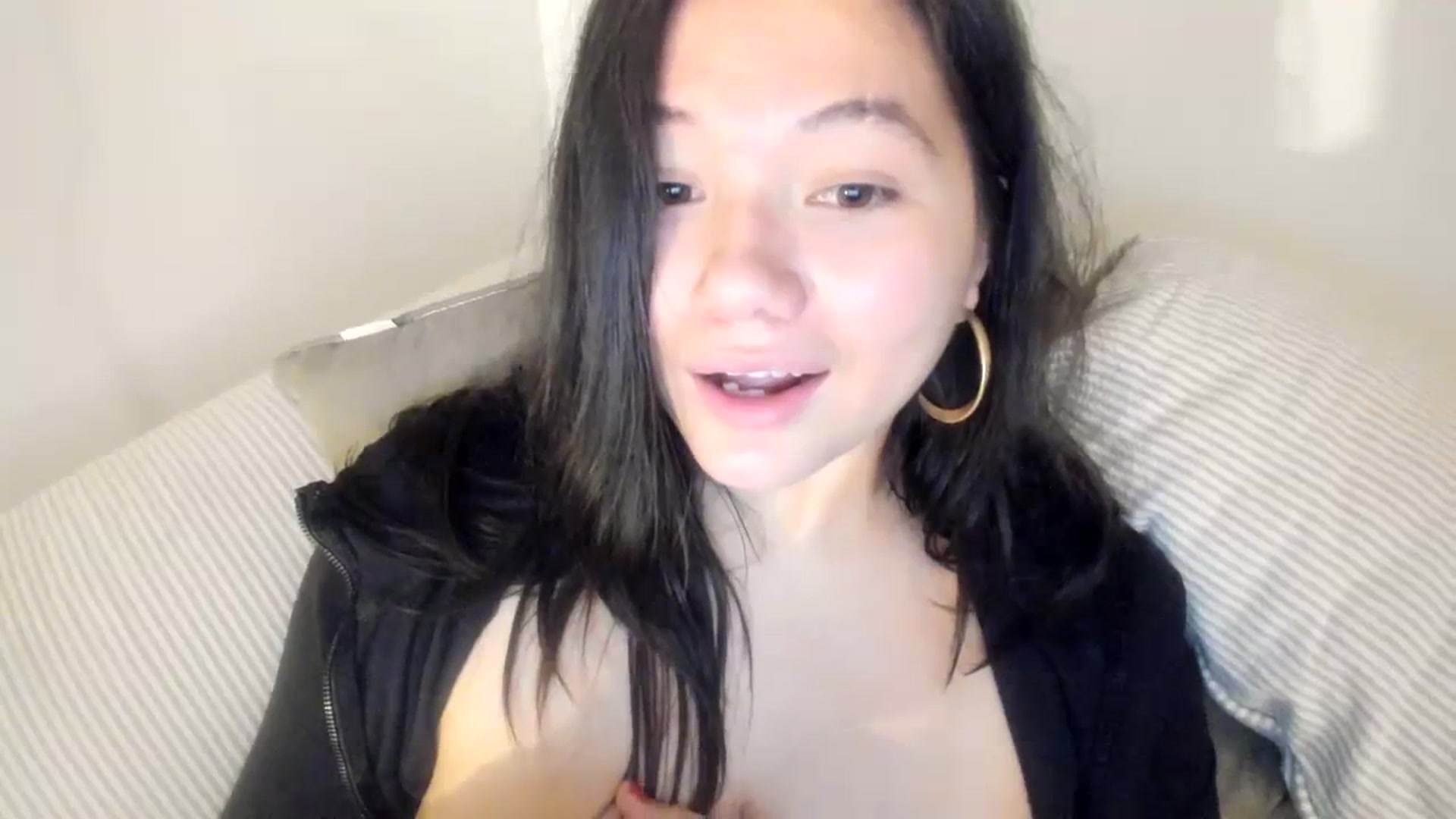 Gallery image thumbnail from asiadolll's myfreecams stream on, 09/26/2023, 11:37 image 6 of 20