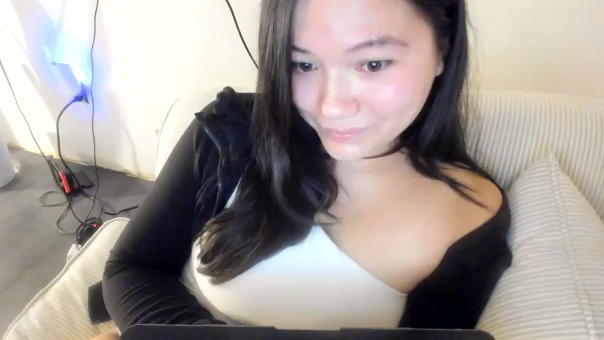 Gallery image thumbnail from asiadolll's myfreecams stream on, 09/29/2023, 11:29 image 1 of 20