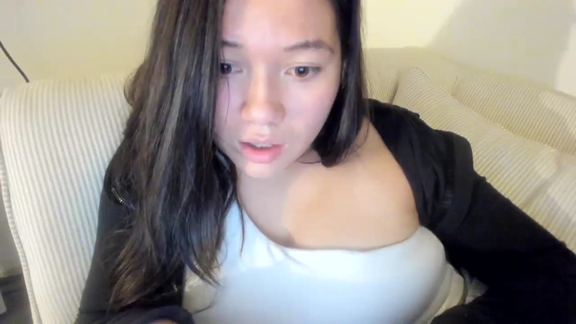 Gallery image thumbnail from asiadolll's myfreecams stream on, 09/29/2023, 11:29 image 12 of 20