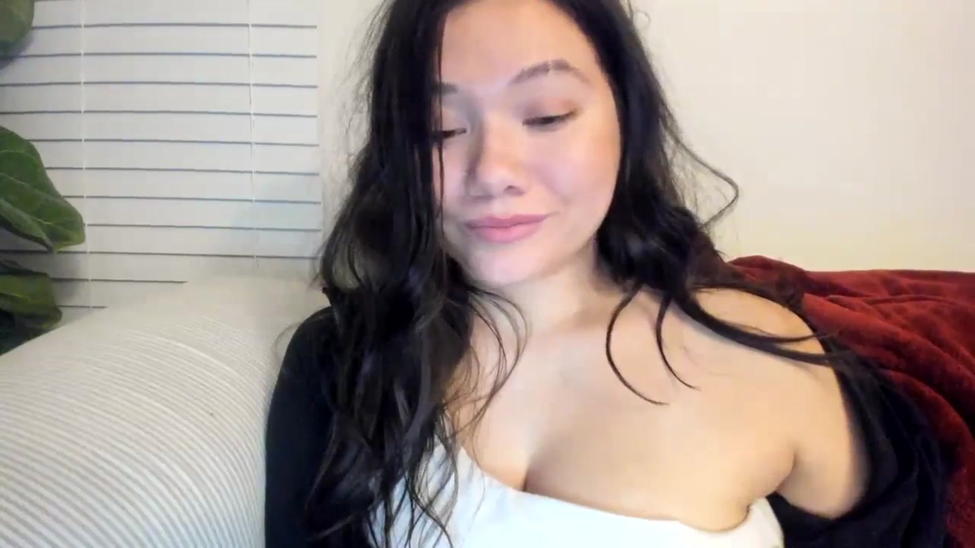 Gallery image thumbnail from asiadolll's myfreecams stream on, 10/22/2023, 10:07 image 18 of 20
