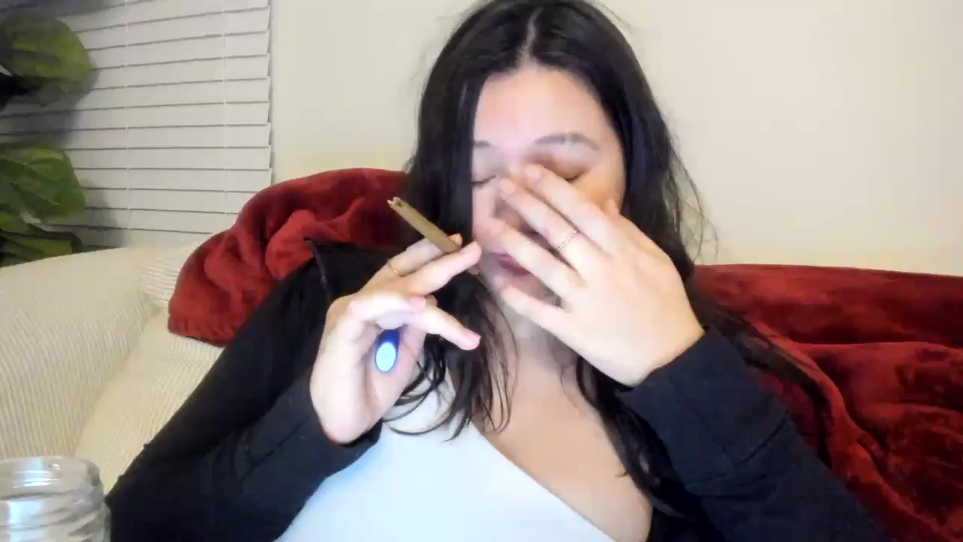 Gallery image thumbnail from asiadolll's myfreecams stream on, 10/22/2023, 10:07 image 1 of 20