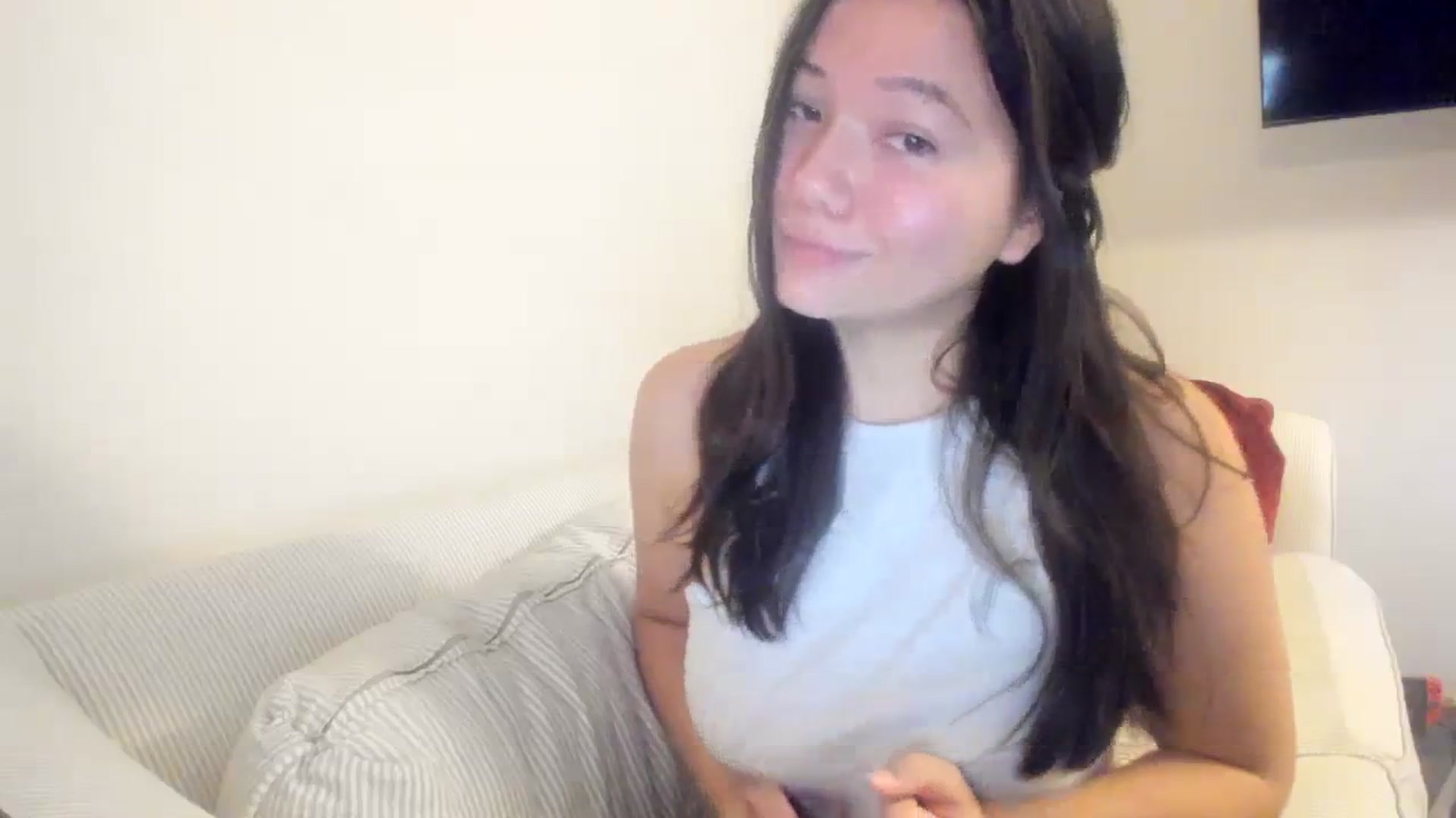 Gallery image thumbnail from asiadolll's myfreecams stream on, 10/23/2023, 07:23 image 4 of 20