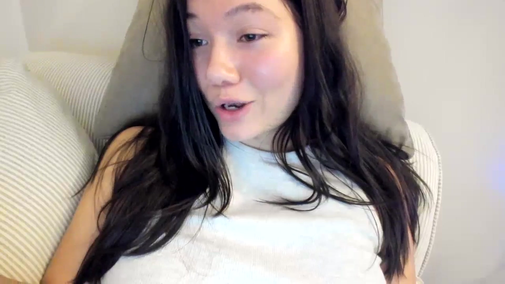 Gallery image thumbnail from asiadolll's myfreecams stream on, 10/23/2023, 11:02 image 8 of 20