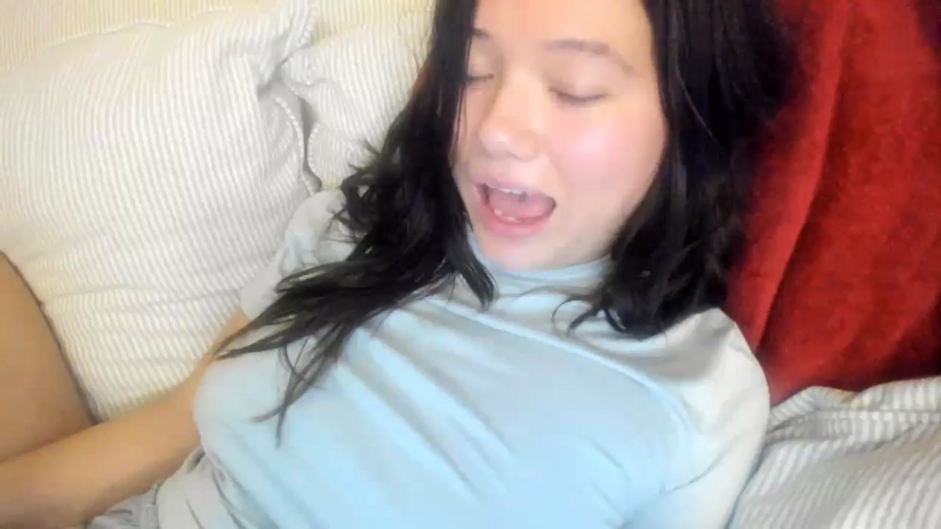 Gallery image thumbnail from asiadolll's myfreecams stream on, 10/24/2023, 11:27 image 11 of 20