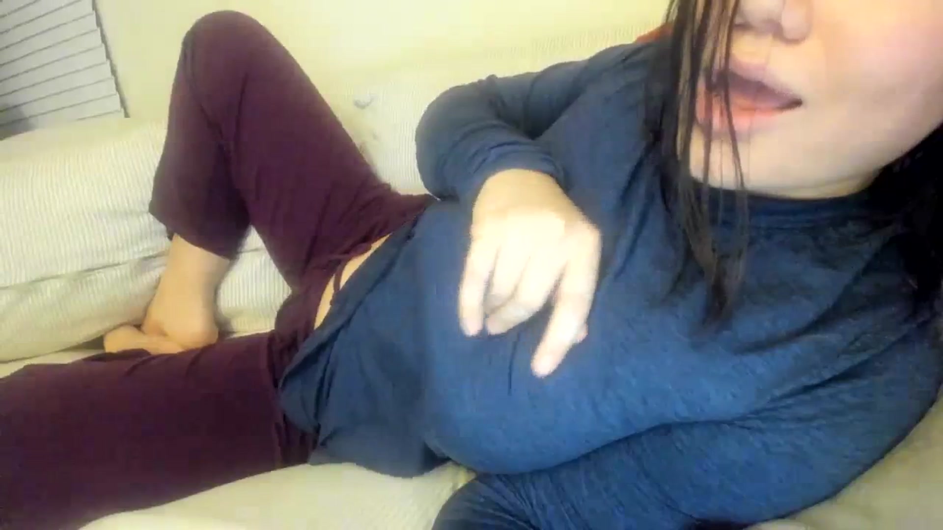 Gallery image thumbnail from asiadolll's myfreecams stream on, 10/25/2023, 09:39 image 9 of 20
