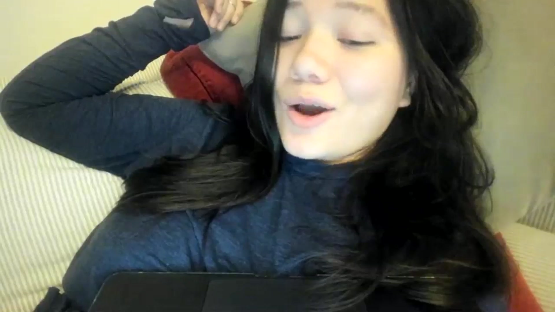 Gallery image thumbnail from asiadolll's myfreecams stream on, 10/25/2023, 12:03 image 3 of 20