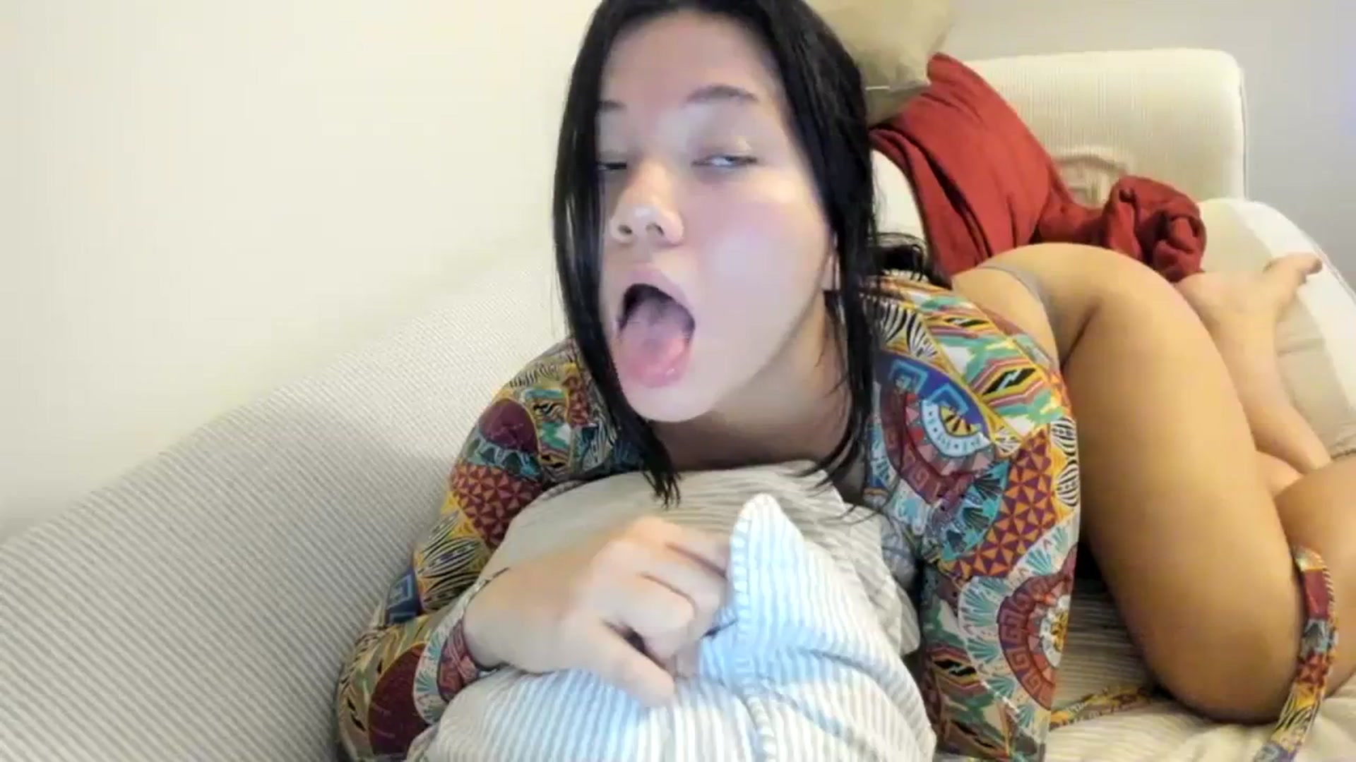 Gallery image thumbnail from asiadolll's myfreecams stream on, 10/26/2023, 07:57 image 17 of 20