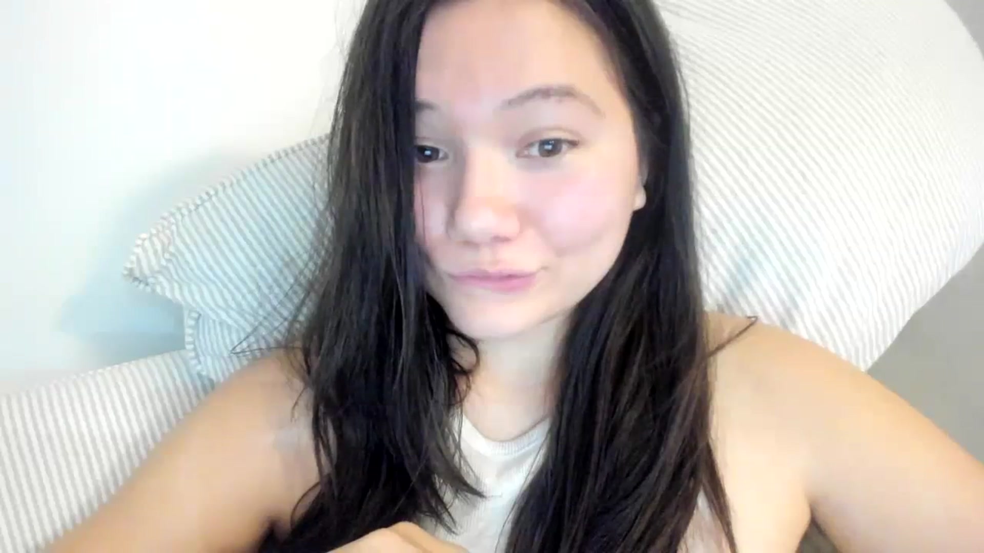 Gallery image thumbnail from asiadolll's myfreecams stream on, 10/28/2023, 09:35 image 3 of 20