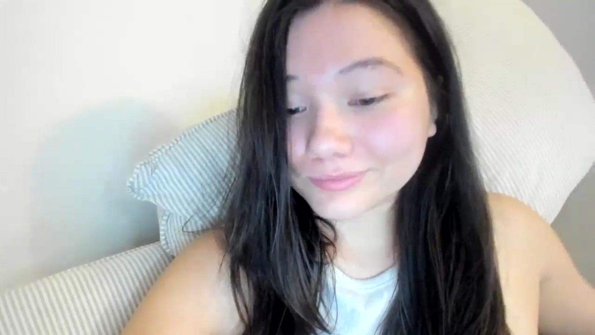 Gallery image thumbnail from asiadolll's myfreecams stream on, 10/28/2023, 09:35 image 2 of 20