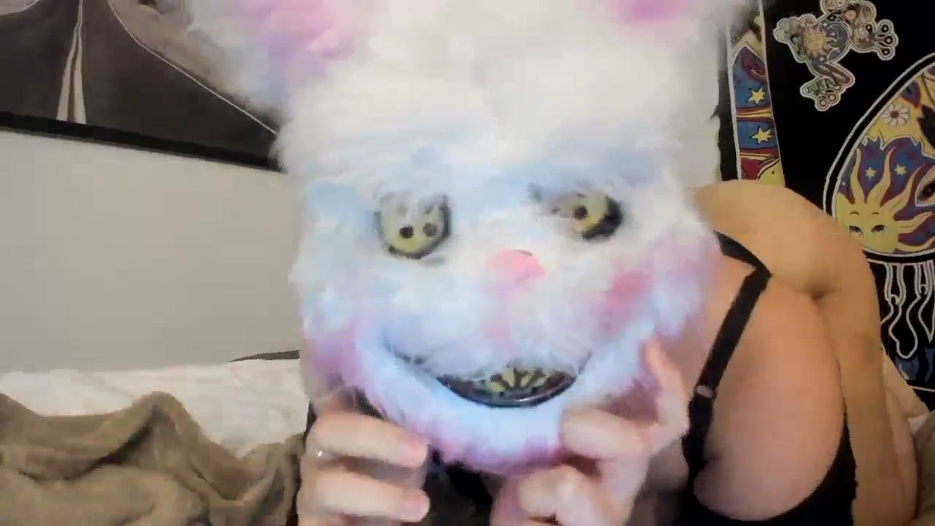 Gallery image thumbnail from asiadolll's myfreecams stream on, 10/31/2023, 01:01 image 18 of 20