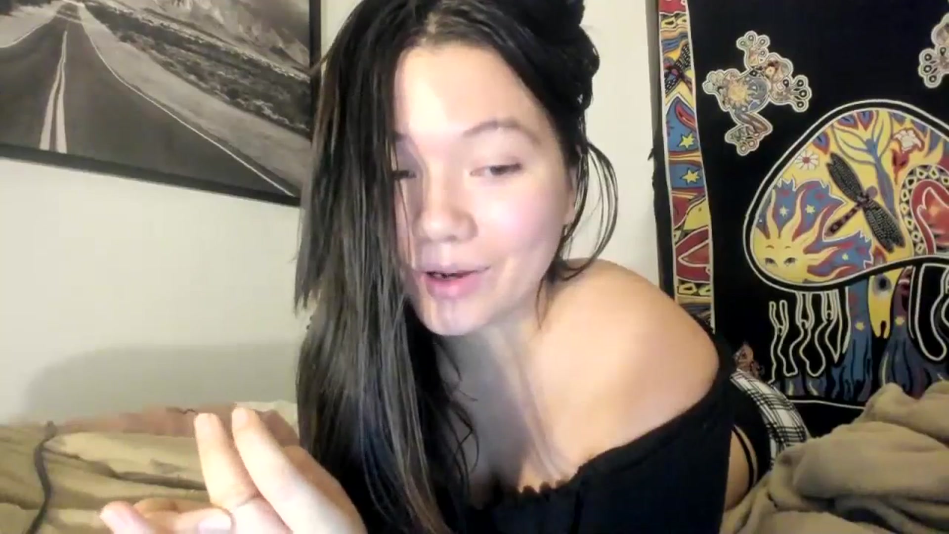 Gallery image thumbnail from asiadolll's myfreecams stream on, 11/03/2023, 01:51 image 4 of 20