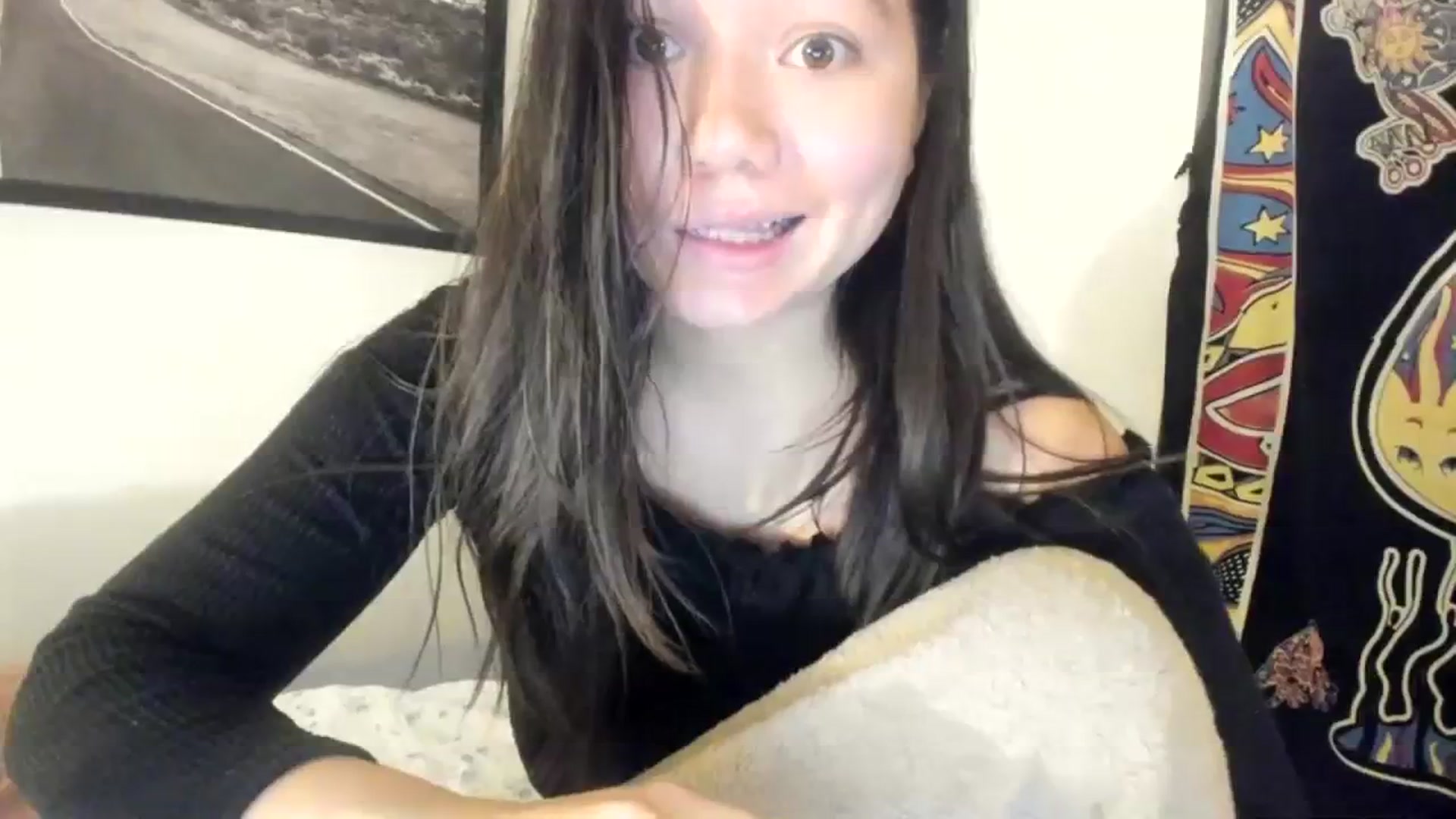 Gallery image thumbnail from asiadolll's myfreecams stream on, 11/03/2023, 01:51 image 9 of 20