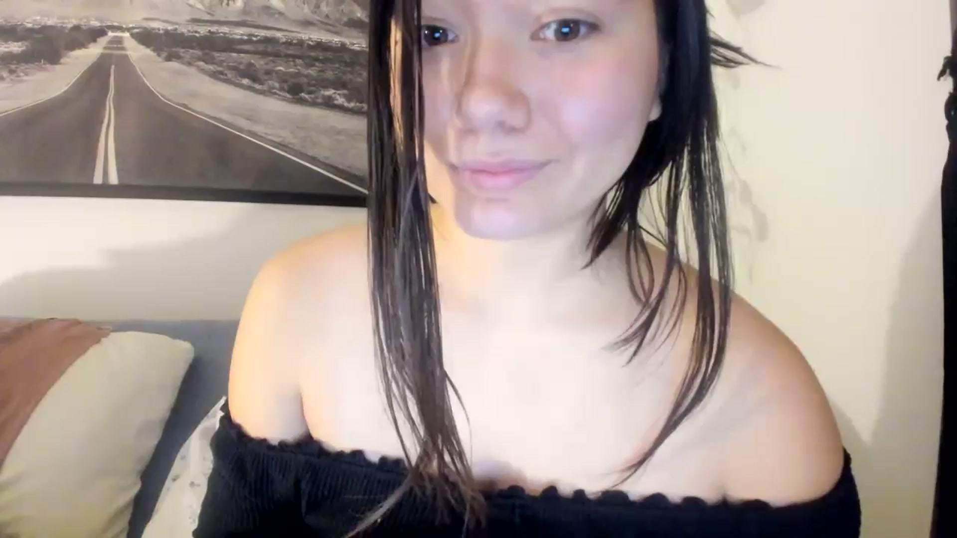 Gallery image thumbnail from asiadolll's myfreecams stream on, 11/03/2023, 01:51 image 1 of 20