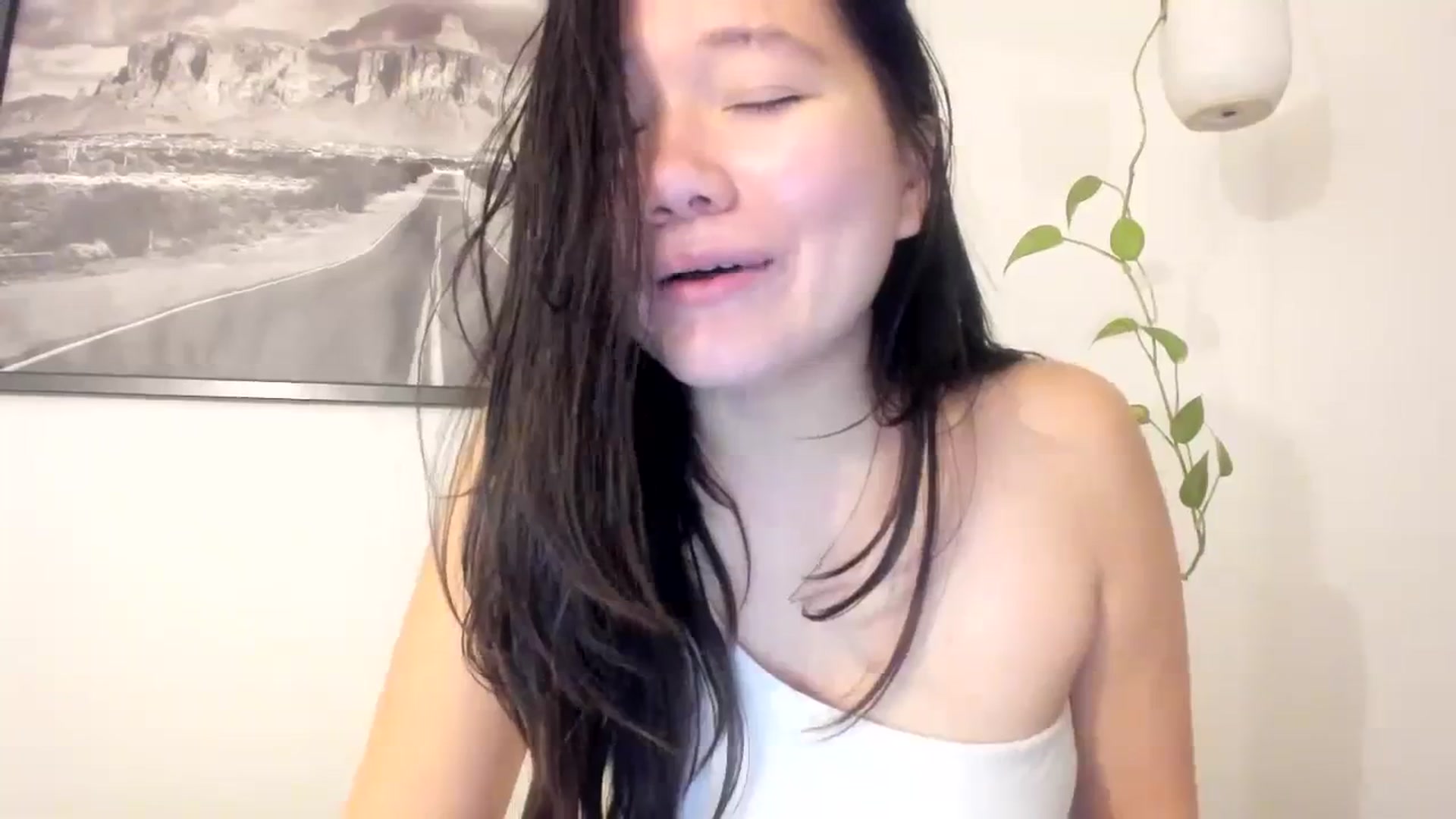 Gallery image thumbnail from asiadolll's myfreecams stream on, 11/07/2023, 09:38 image 6 of 20