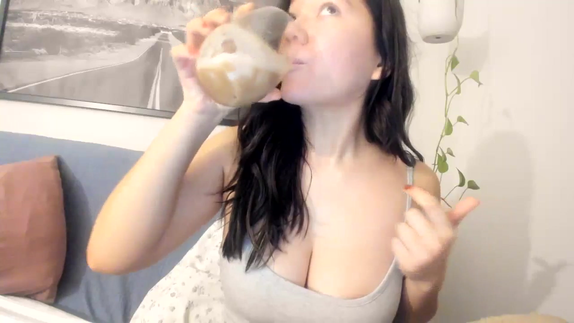 Gallery image thumbnail from asiadolll's myfreecams stream on, 11/10/2023, 01:55 image 12 of 20