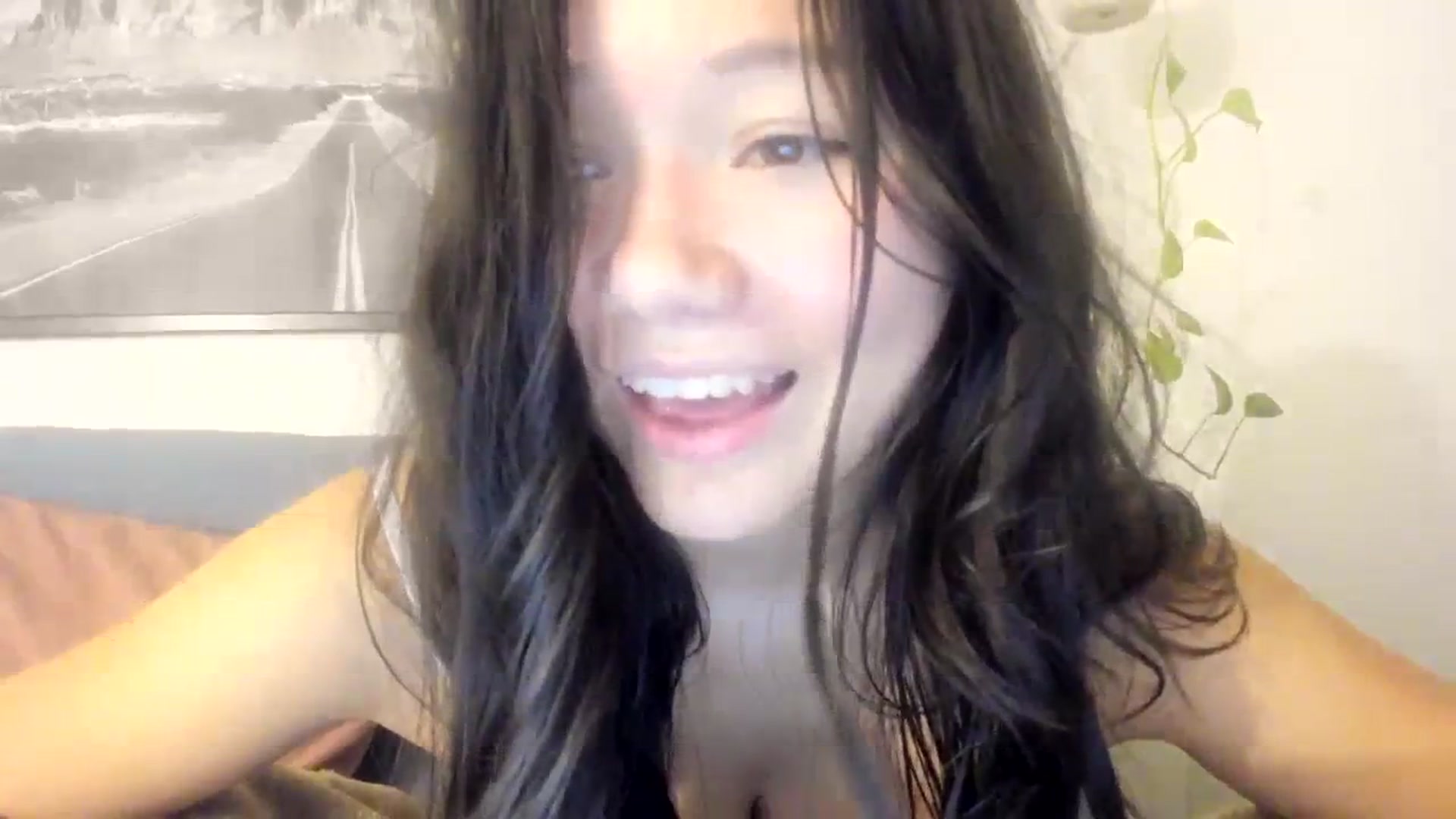 Gallery image thumbnail from asiadolll's myfreecams stream on, 11/10/2023, 10:47 image 9 of 20