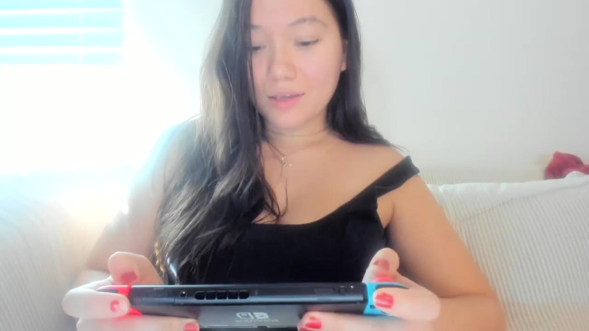 Gallery image thumbnail from asiadolll's myfreecams stream on, 11/11/2023, 15:05 image 10 of 20
