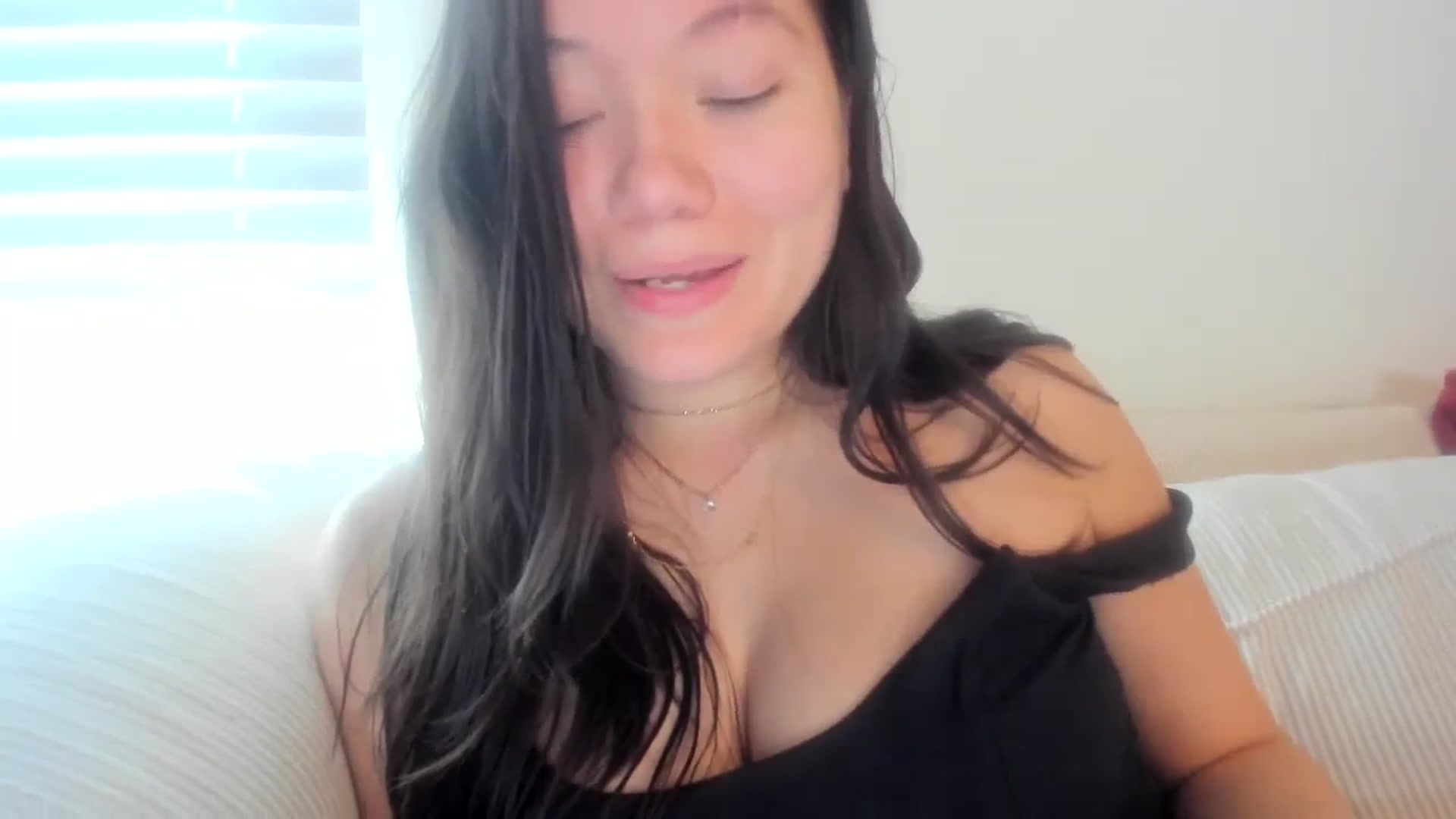 Gallery image thumbnail from asiadolll's myfreecams stream on, 11/11/2023, 15:05 image 19 of 20