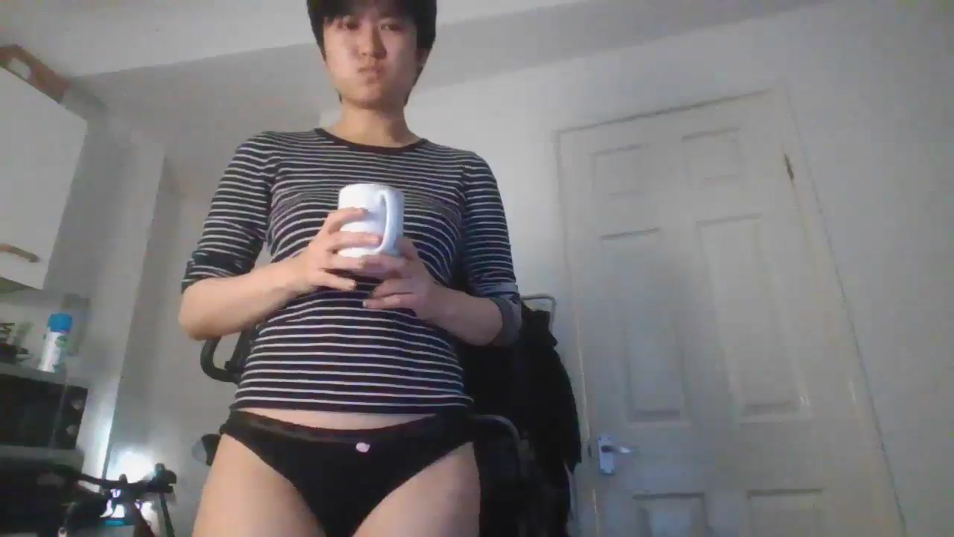 Gallery image thumbnail from asianfemale69's myfreecams stream on, 08/06/2023, 17:36 image 15 of 20