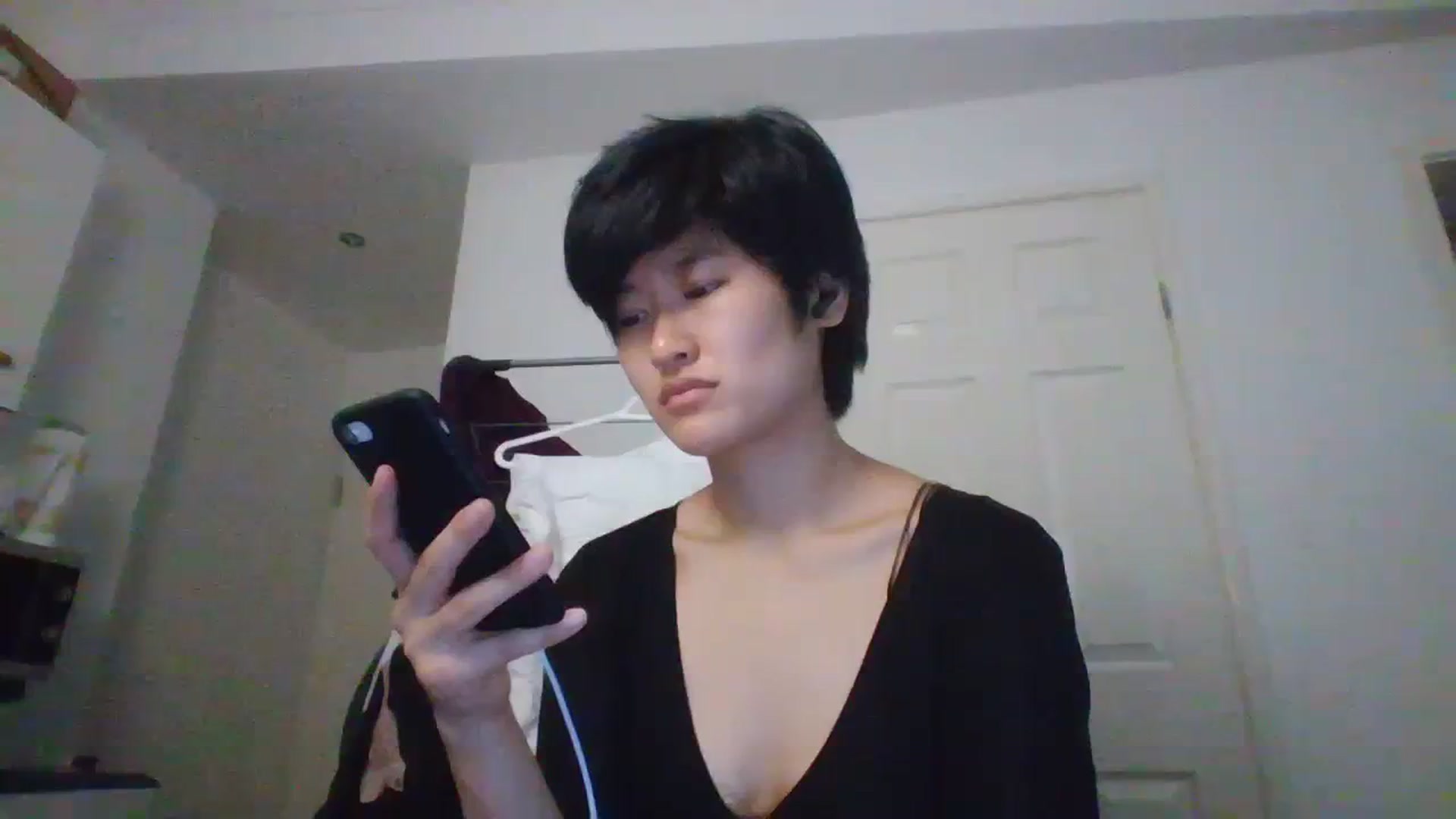 Gallery image thumbnail from asianfemale69's myfreecams stream on, 08/20/2023, 13:31 image 3 of 20