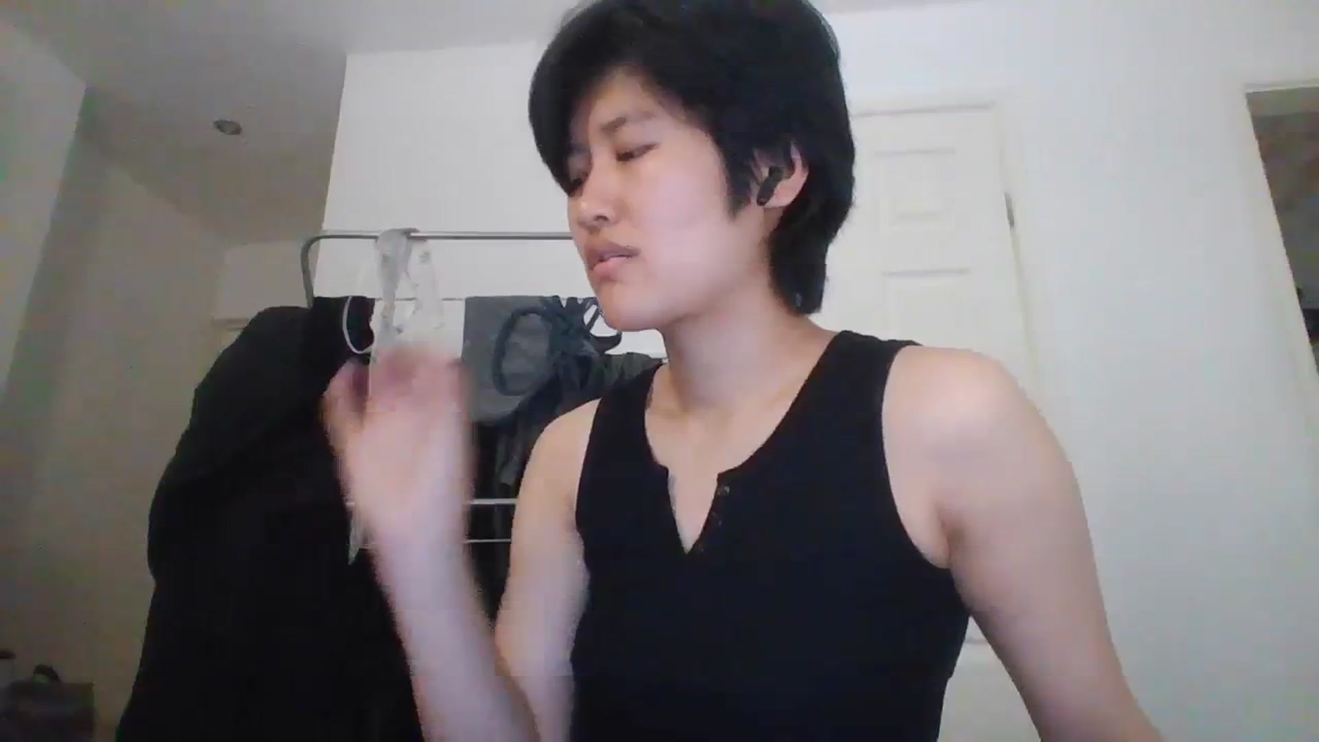 Gallery image thumbnail from asianfemale69's myfreecams stream on, 09/06/2023, 16:31 image 4 of 20