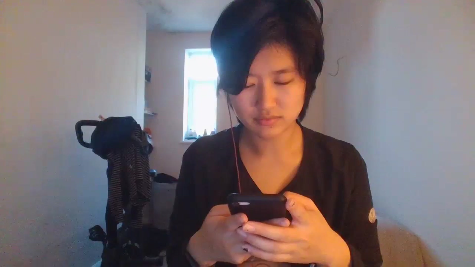 Gallery image thumbnail from asianfemale69's myfreecams stream on, 10/25/2023, 15:20 image 17 of 20