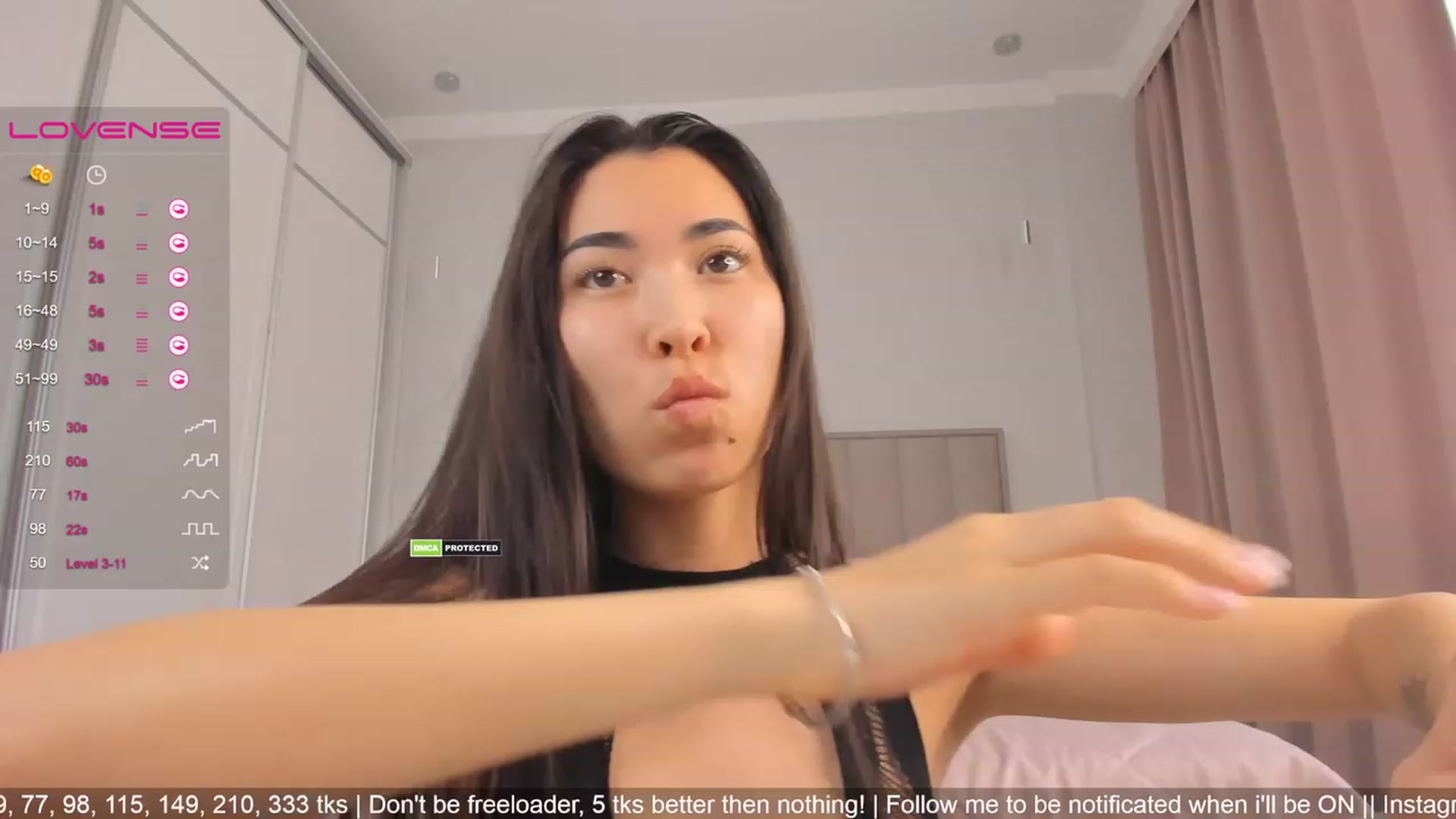 Gallery image thumbnail from assur1's myfreecams stream on, 05/24/2023, 08:39 image 3 of 20