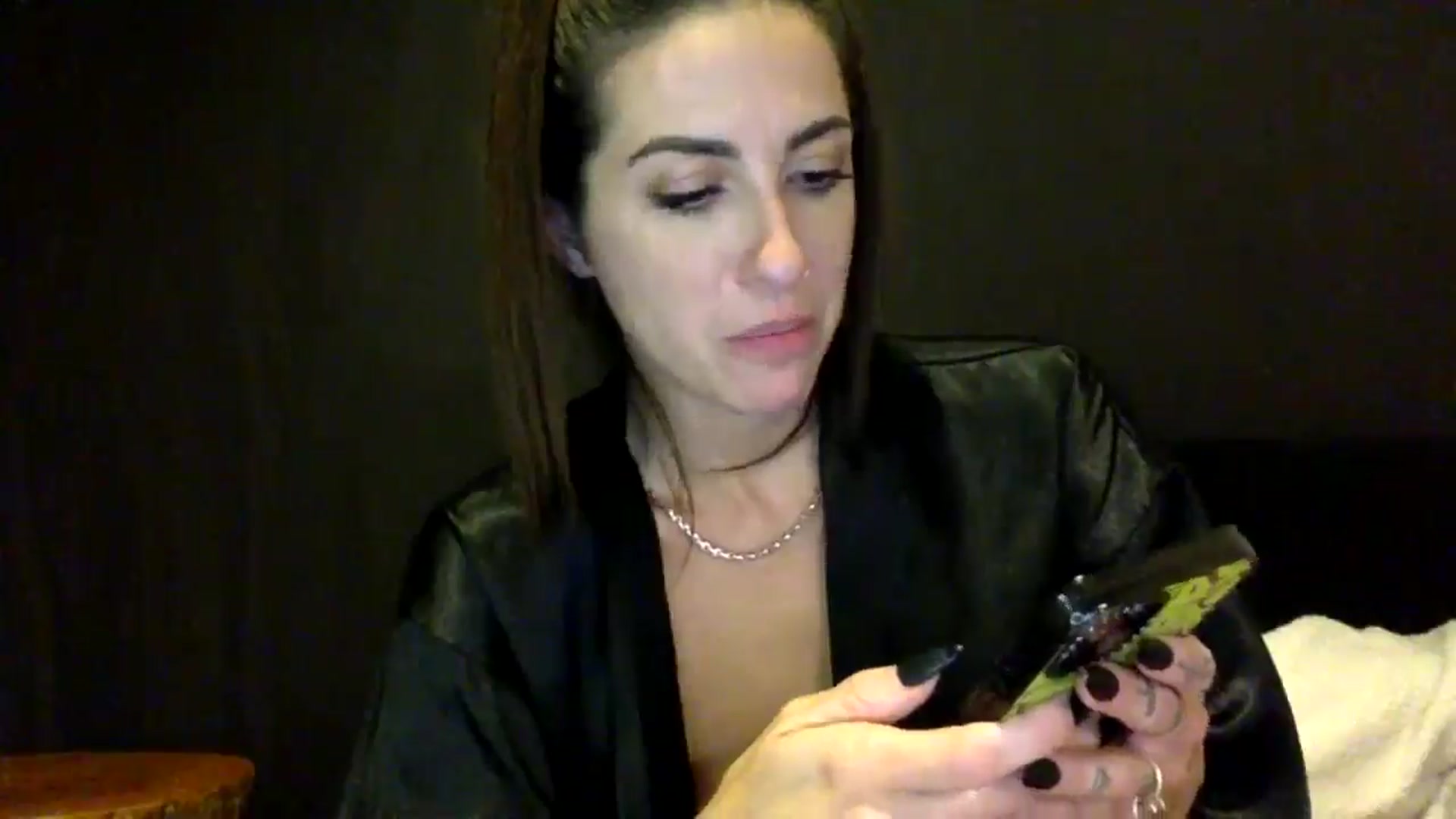 Gallery image thumbnail from astrolee's myfreecams stream on, 09/24/2025, 08:21 image 18 of 20