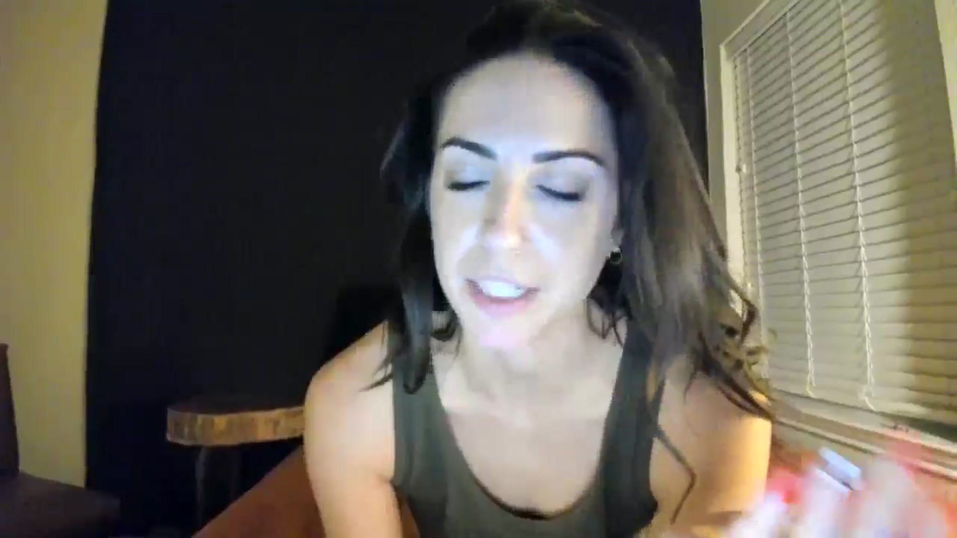 Gallery image thumbnail from astrolee's myfreecams stream on, 10/13/2025, 07:10 image 3 of 20