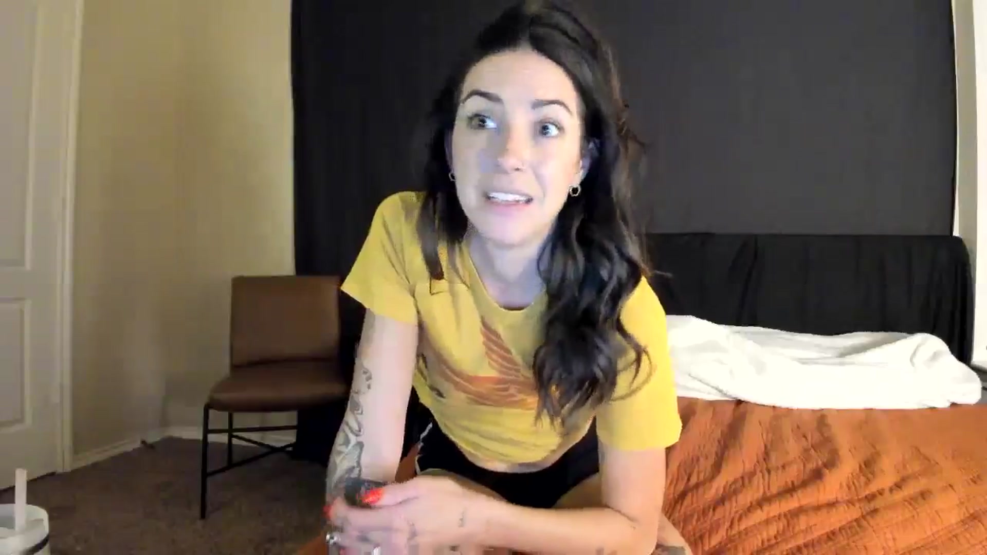 Gallery image thumbnail from astrolee's myfreecams stream on, 10/14/2025, 24:04 image 10 of 20