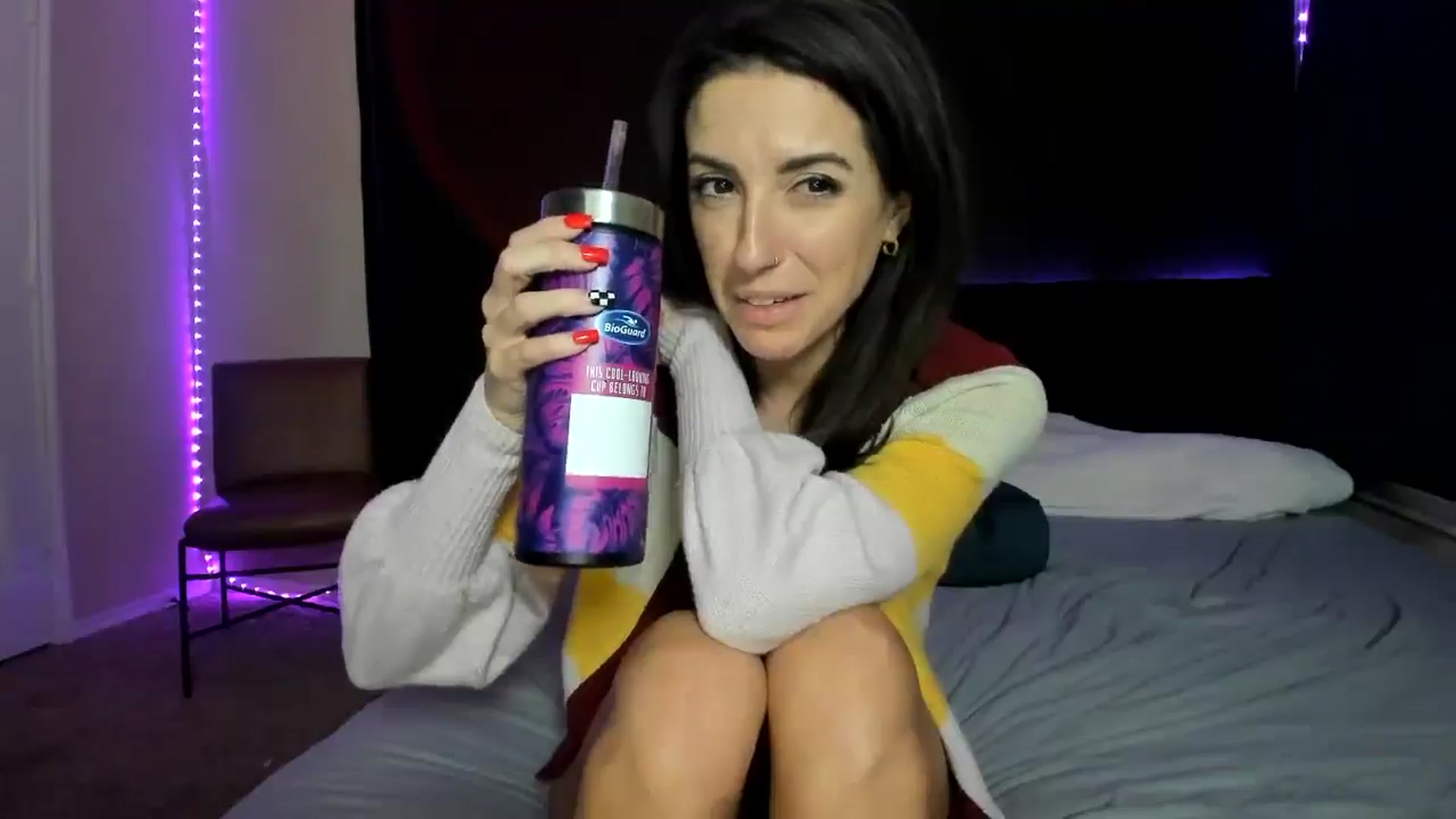 Gallery image thumbnail from astrolee's myfreecams stream on, 10/28/2025, 07:30 image 20 of 20