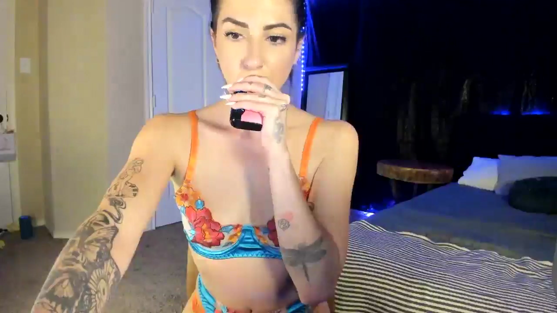 Gallery image thumbnail from astrolee's myfreecams stream on, 03/02/2026, 24:21 image 16 of 20