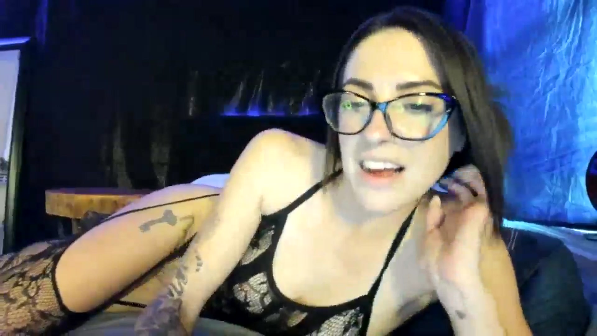 Gallery image thumbnail from astrolee's myfreecams stream on, 03/23/2026, 19:37 image 8 of 20