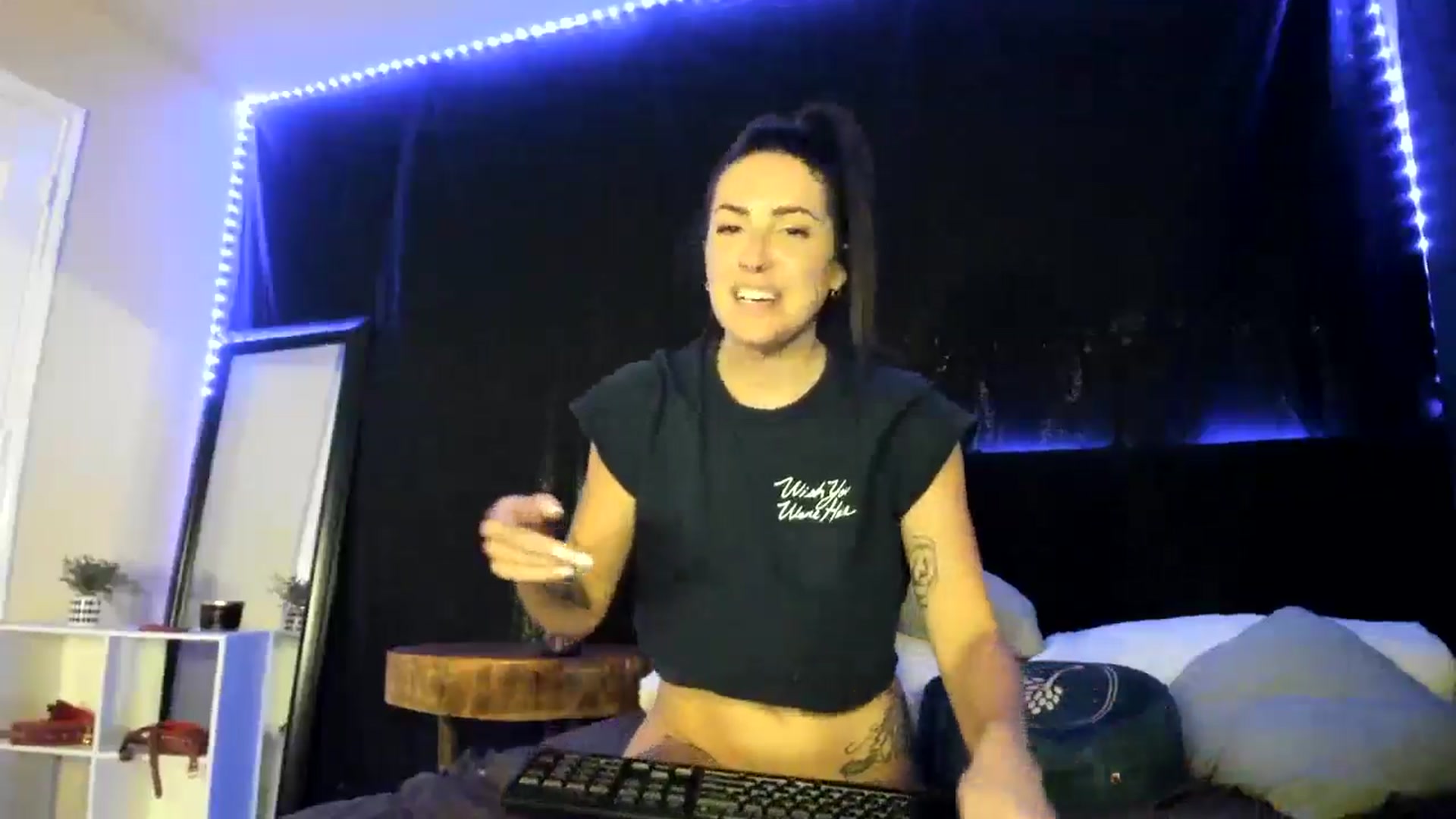 Gallery image thumbnail from astrolee's myfreecams stream on, 05/07/2026, 04:30 image 4 of 20