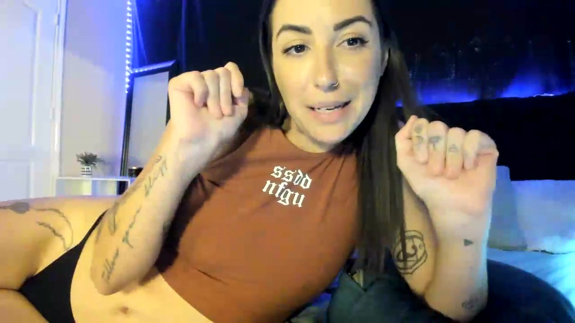 Gallery image thumbnail from astrolee's myfreecams stream on, 07/06/2026, 22:15 image 8 of 20