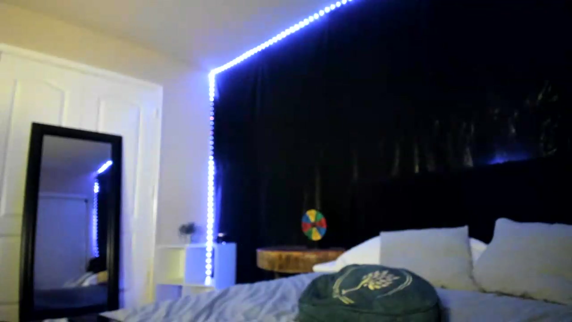 Gallery image thumbnail from astrolee's myfreecams stream on, 08/30/2026, 03:41 image 3 of 20