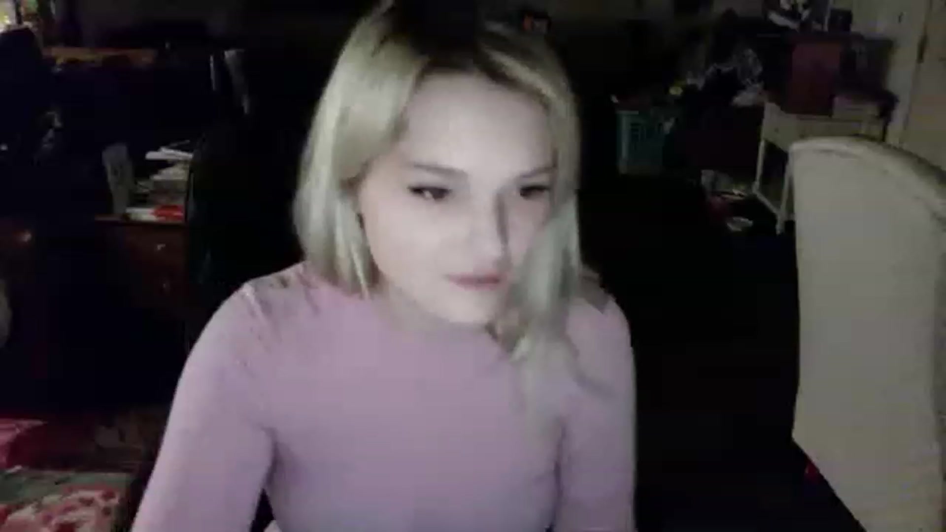 Gallery image thumbnail from aurora_22's myfreecams stream on, 11/17/2022, 07:25 image 11 of 20