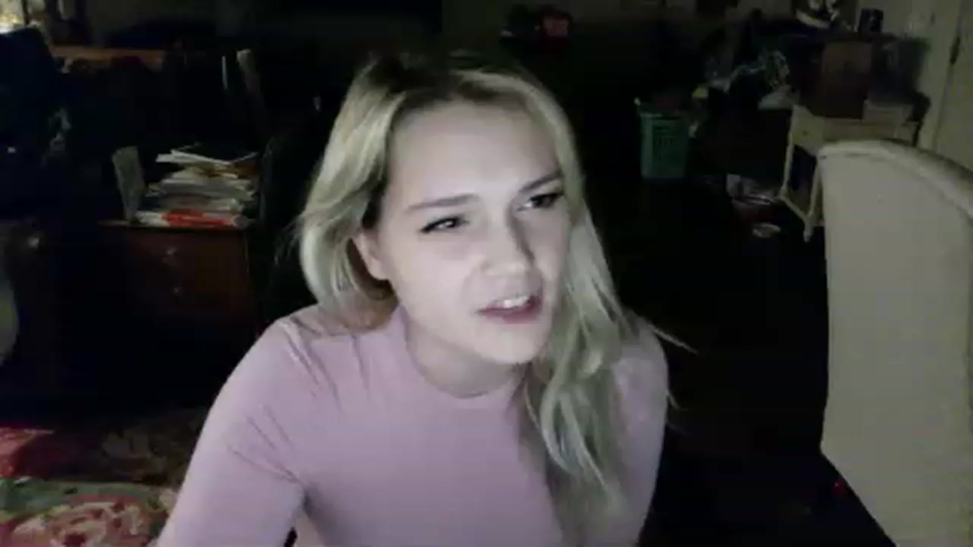 Gallery image thumbnail from aurora_22's myfreecams stream on, 11/17/2022, 08:36 image 15 of 20