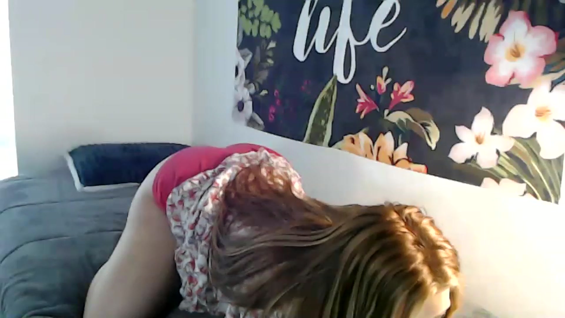 Gallery image thumbnail from auroralynnx's myfreecams stream on, 04/16/2023, 17:55 image 5 of 20