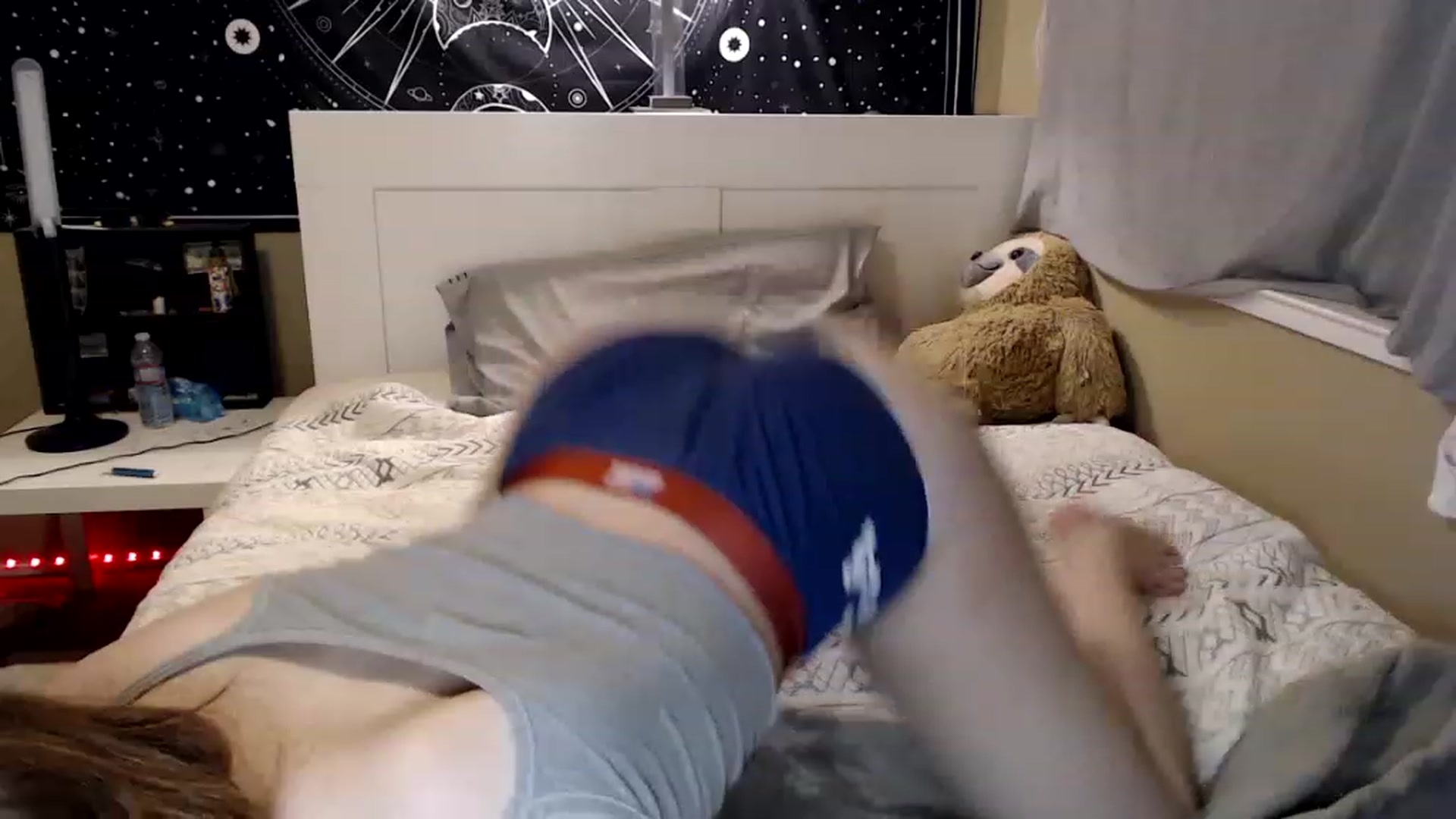 Gallery image thumbnail from auroralynnx's myfreecams stream on, 05/03/2023, 05:45 image 2 of 20