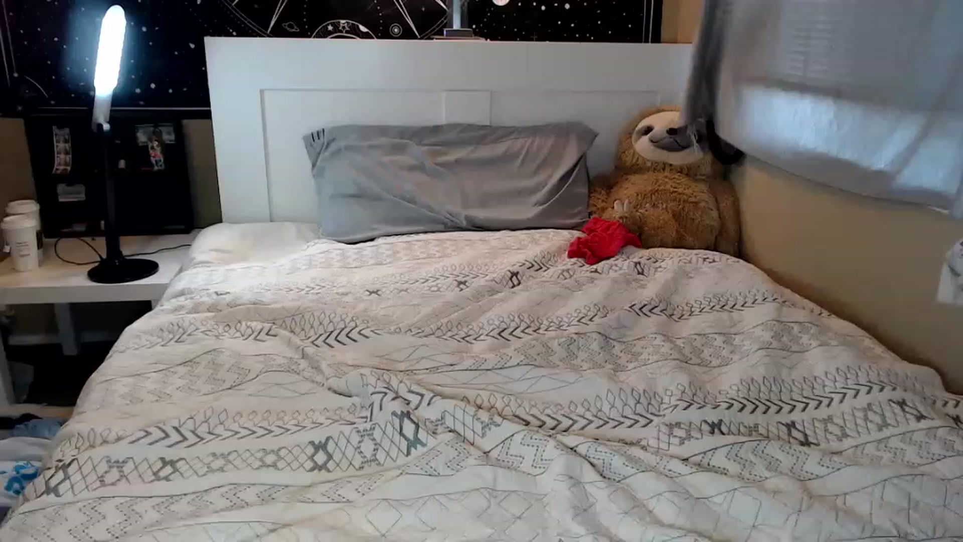 Gallery image thumbnail from auroralynnx's myfreecams stream on, 05/04/2023, 23:39 image 12 of 20