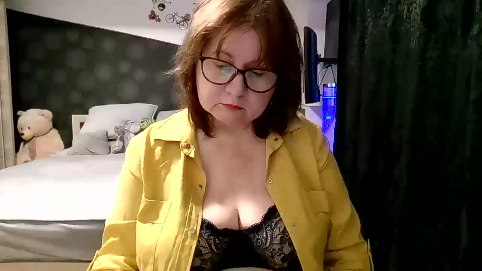 Gallery image thumbnail from autumnlove's myfreecams stream on, 10/21/2025, 15:29 image 14 of 20